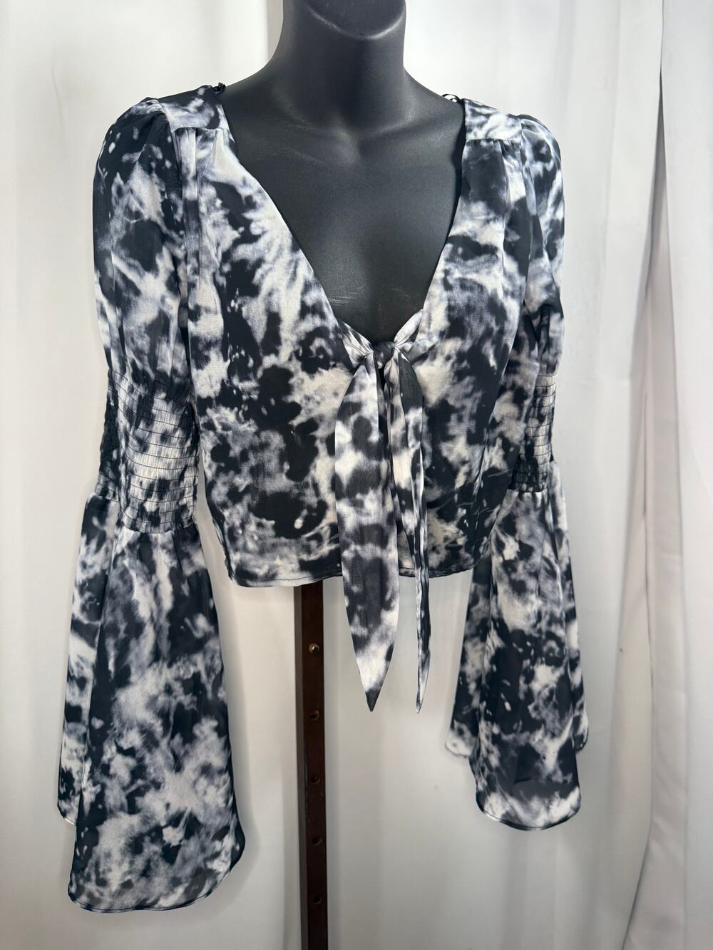 Tie -Dye Tie Front Crop Top Bell Sleeve Boho Y2K